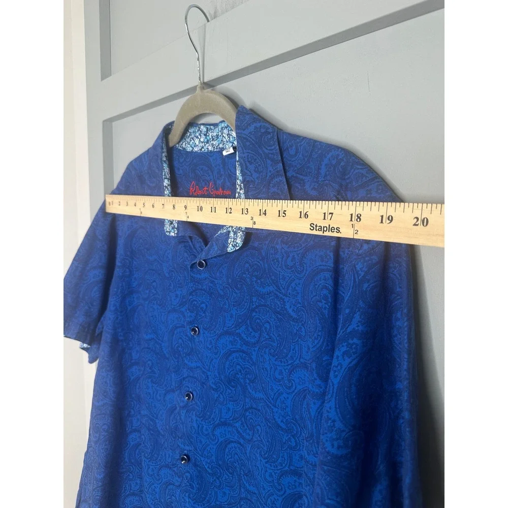Robert Graham Mens XL Blue Paisley Jacquard Short Sleeve Button Down Shirt